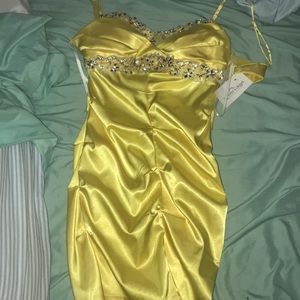 yellow dress :)